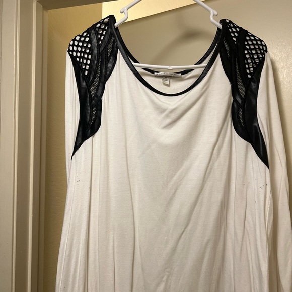 Marie Gabrielle Tops - Marie Gabrielle-3X cream knit & leather blouse, 30”long. Bell 3/4” sleeves